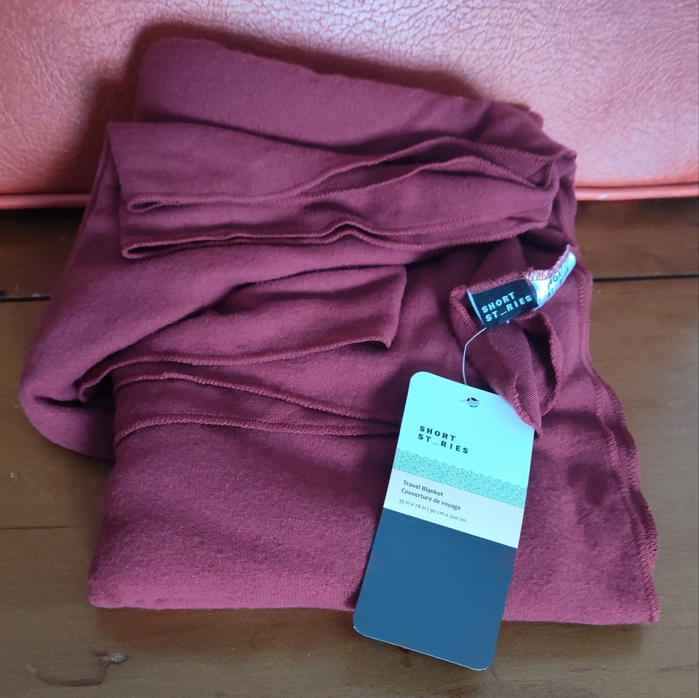 Short Stories Red Travel Blanket